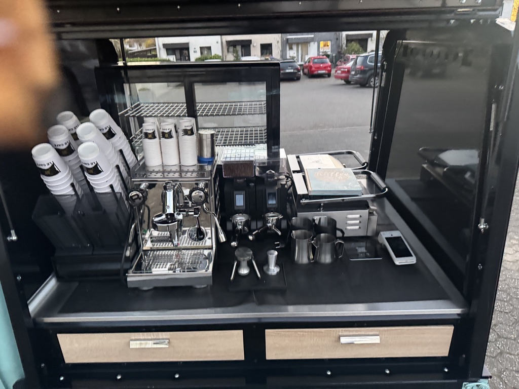 LE CAFÉ Maschine